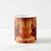 Bleibe Spooky. 3D menschlicher Schädel Kaffeetasse (Mittel)