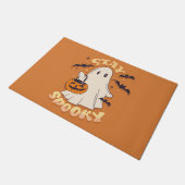 Bleibe Spooky Ghost Fußmatte (Schrägansicht)