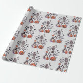 Bleibe Spooky Graveyard Skeleton Graues Halloween Geschenkpapier (Ungerollt)