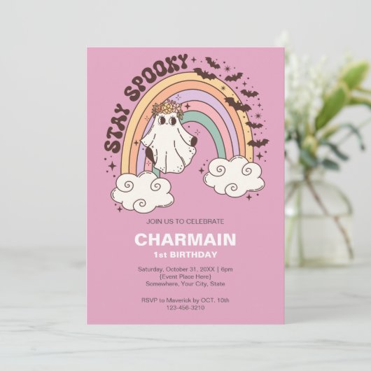 Bleibe Spooky Halloween erster Geburtstag Einladung (Stehend Vorderseite)