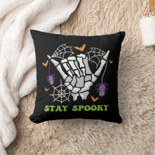 Bleibe Spooky Halloween Skeleton Hand Kissen