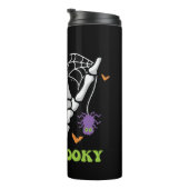 Bleibe Spooky Halloween Skeleton Hand Thermosbecher (Nach rechts gedreht)