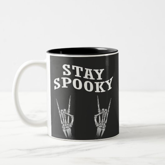 Bleibe Spooky Skeleton Hands Halloween Spooky Nied Zweifarbige Tasse (Links)