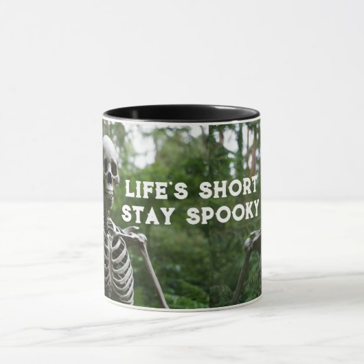 Bleibe Spooky Tasse (Zentrum)