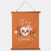 Bleibe Spooky Wandteppich Mit Holzrahmen (Vorderseite)