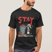 Bleibe Trashy Funny Racoon Meme Merry Christmas An T-Shirt (Vorderseite)