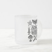 Bleibe Weird Goth Witchy Vibes Mattierte Tasse (VorderseiteRechts)