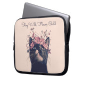 Bleibe Wild, Blume Child Cat Floral Boho Laptopschutzhülle (Vorderseite Links)