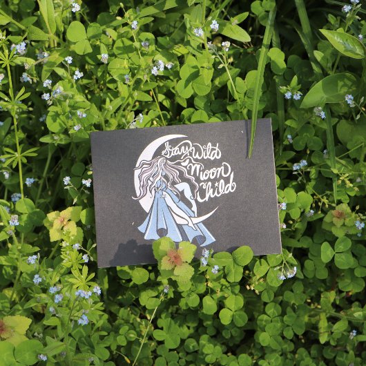 Bleibe Wild Moon Child Postkarte