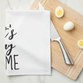 Bleibe Zuhause Text auf Weiß Geschirrtuch (Viertel Falte)