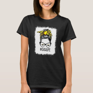 Bleichen Softball Gigi Life Leopard Messy Bun Moth T-Shirt