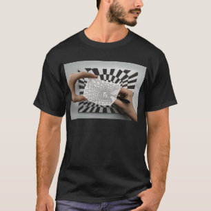 Bleistift gegen Kamera - Geometrie T-Shirt