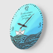 Bleistift Gezeichnet Papierboot | motivierend Wört Große Wanduhr (Winkel)