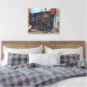 Bleistift VS Kamera - Mighty Lion Leinwanddruck (Insitu (Schlafzimmer))