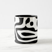 Blendgriff: Abstrakt Schwarz/Weiß Zweifarbige Tasse (Mittel)
