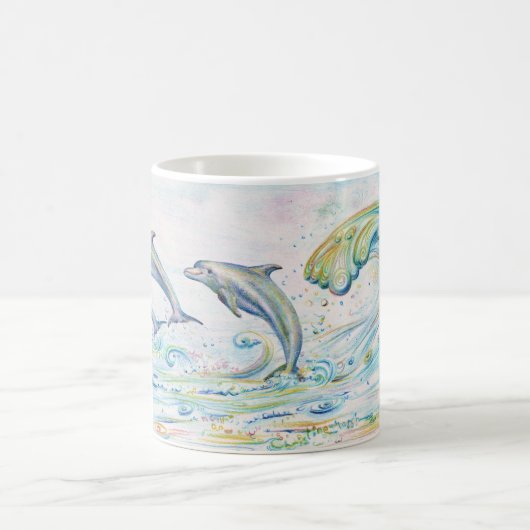Blendungs-Delphine, die Tasse verwandeln (Mittel)