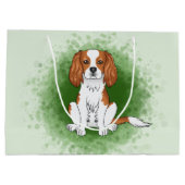 Blenheim Cavalier King Charles Spaniel auf Green Große Geschenktüte (Rückseite)