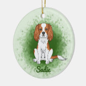Blenheim Cavalier King Charles Spaniel auf Green Keramik Ornament (Links)