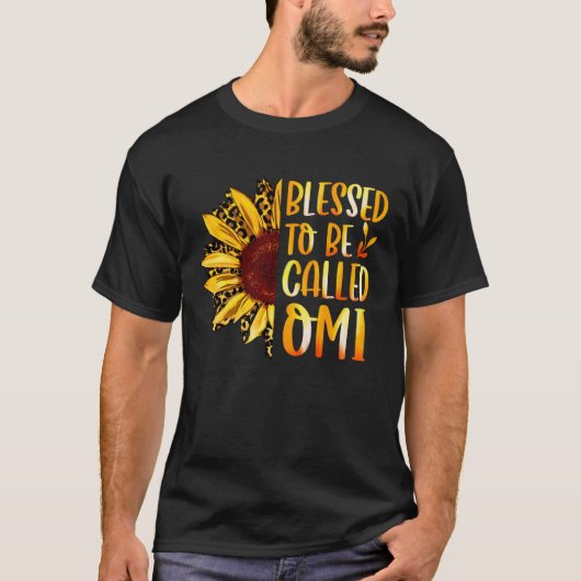 Blessed To Be Called Omi Cute Sunflower Women Moth T-Shirt (Vorderseite)