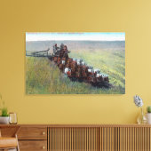 Blick auf Bauer, die mit riesigem Pferd ernten Leinwanddruck (Insitu (Wohnzimmer))