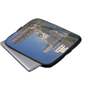 Blick auf Chicagos Marine Pier 2 Laptopschutzhülle (Vorne Knopf)