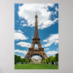 Blick auf den Eiffelturm vom öffentlichen Park Cha Poster