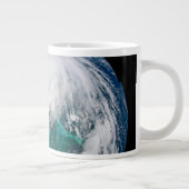 Blick auf den Hurrikan Dorian. Jumbo-Tasse (Rechts)
