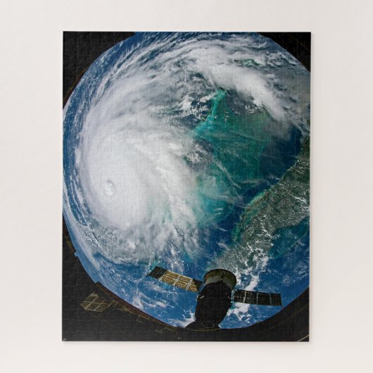 Blick auf den Hurrikan Dorian. Puzzle (Vertikal)