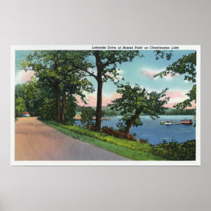 Blick auf den Lakeside Drive entlang des Chautauqu Poster