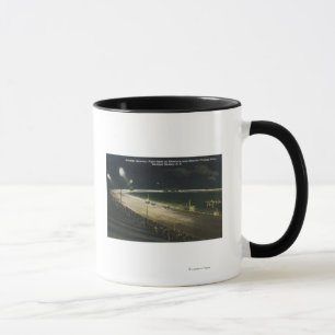 Blick auf den Raceway in der Nacht Tasse