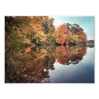 Blick auf den See im Herbst Fotodruck