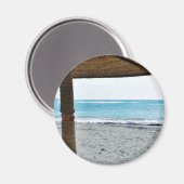Blick auf den Strand unter dem Sonnenschirm Magnet (Vorderseite/Rückseite)