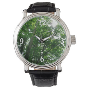 Blick auf die Bäume des Sommers Armbanduhr