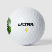Blick auf die Bäume des Sommers Golfball (Logo)