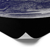 Blick auf die ganze Erde und vier Sturmsysteme Poster (Ecke)