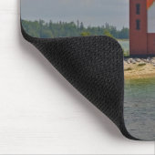 Blick auf die Round Island Light Station. Mousepad (Ecke)