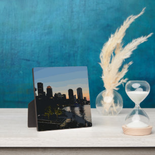 Blick auf die Stadt-Skyline von Boston Seaport bei Fotoplatte
