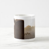 Blick auf die Tasse des Kaffees (Mittel)