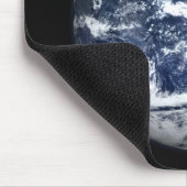 Blick auf die Vollerde, zentriert auf den Pazifikr Mousepad (Ecke)
