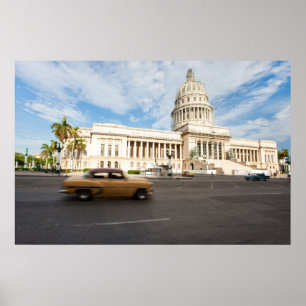 Blick auf ein Gebäude der Hauptstadt in Havanna, K Poster