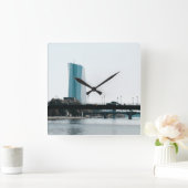 Blick auf Frankfurt Quadratische Wanduhr (Zuhause)