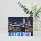 Blick auf New Yorks Brooklyn Bridge-Reflexion Postkarte (Stehend Vorderseite)