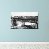 Blick auf Spokane Falls und Brücke Leinwanddruck (Insitu (Holzboden))