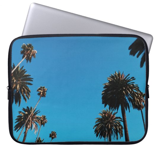 Blick des Wurms auf Bäume Laptopschutzhülle (Vorderseite)