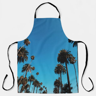 Blick des Wurms auf Bäume Schürze