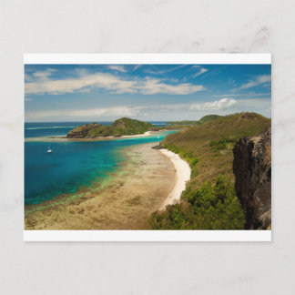 Blick entlang des Strandes von Fidschi Postkarte