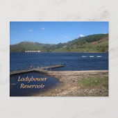 Blick über das Ladybower-Reservoir Postkarte (Vorderseite)
