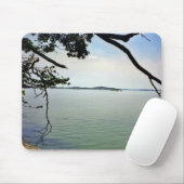 Blick über den Fluss, der auf einem Mousepad (Mit Mouse)