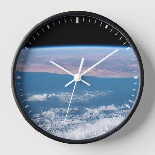 Blick über die Südwestküste Afrikas. Uhr