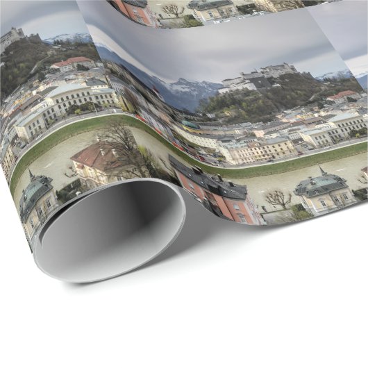 Blick über Salzburg Österreich Geschenkpapier (Rolleneckpunkt)